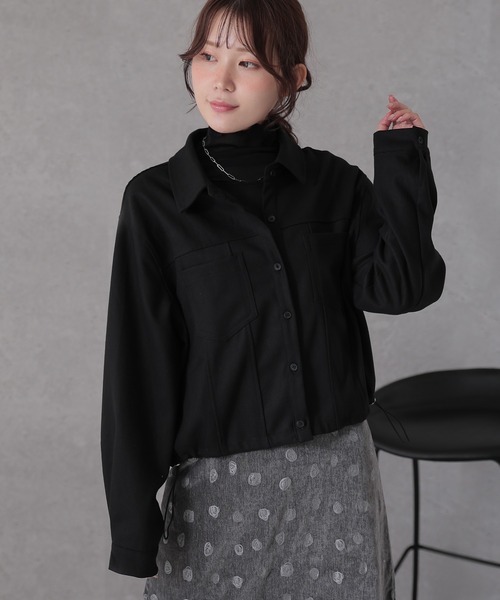 Lace Ladies（レースレディース）の「ダブルポケット 裾ドロスト ショート シャツ ジャケット（ブルゾン・レディース・グレイッシュベージュ/チャコールグレー/ブラック・FREE）」の9枚目の写真