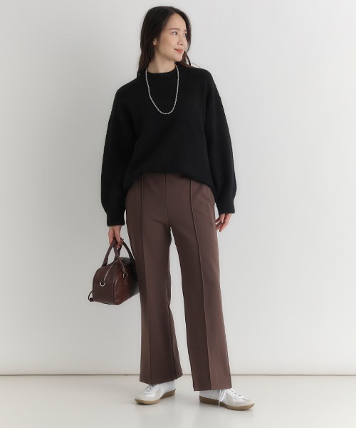 Right-on(ライトオン)の「【親子でお揃い】【HONEYSUCKLE ROSE】裏起毛ジョーゼットフレアパンツ (スタイルアップ / 楽ちんデザイン )(その他パンツ・レディース・ブルー/ブラウン/ブラック・S/M/L)」の14枚目の写真