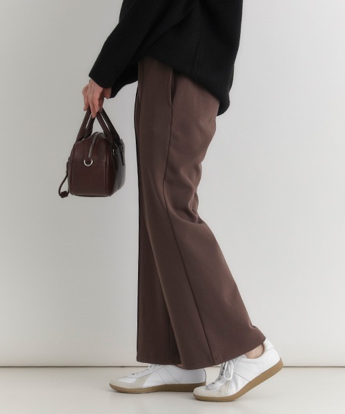 Right-on(ライトオン)の「【親子でお揃い】【HONEYSUCKLE ROSE】裏起毛ジョーゼットフレアパンツ (スタイルアップ / 楽ちんデザイン )(その他パンツ・レディース・ブルー/ブラウン/ブラック・S/M/L)」の11枚目の写真