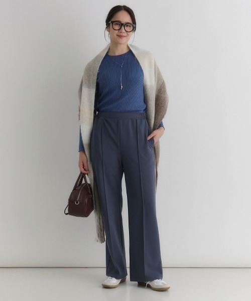 Right-on(ライトオン)の「【親子でお揃い】【HONEYSUCKLE ROSE】裏起毛ジョーゼットフレアパンツ (スタイルアップ / 楽ちんデザイン )(その他パンツ・レディース・ブルー/ブラウン/ブラック・S/M/L)」の17枚目の写真