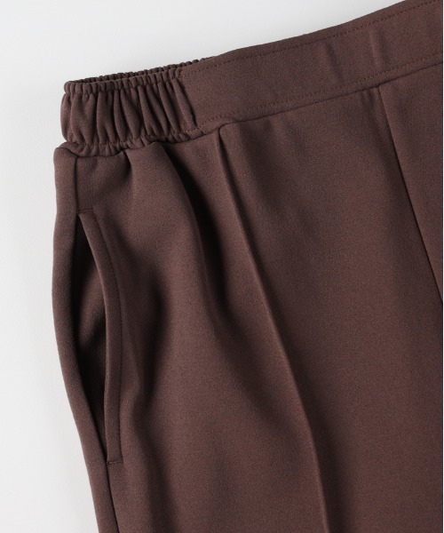 Right-on(ライトオン)の「【親子でお揃い】【HONEYSUCKLE ROSE】裏起毛ジョーゼットフレアパンツ (スタイルアップ / 楽ちんデザイン )(その他パンツ・レディース・ブルー/ブラウン/ブラック・S/M/L)」の21枚目の写真