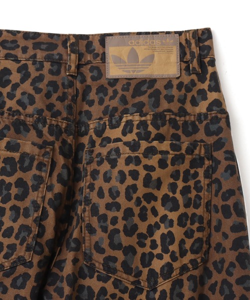 adidas（アディダス）の「adidas DNM LOOSE PANTS / アディダス デニム ルーズ パンツ（その他パンツ・レディース・ブラウン・25inch/26inch/27inch）」の8枚目の写真