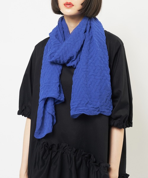 gomme（ゴム）の「シュリンクドットストール（ストール/ショール・レディース・ブルー/グレイッシュベージュ/ブラック・FREE）」の3枚目の写真