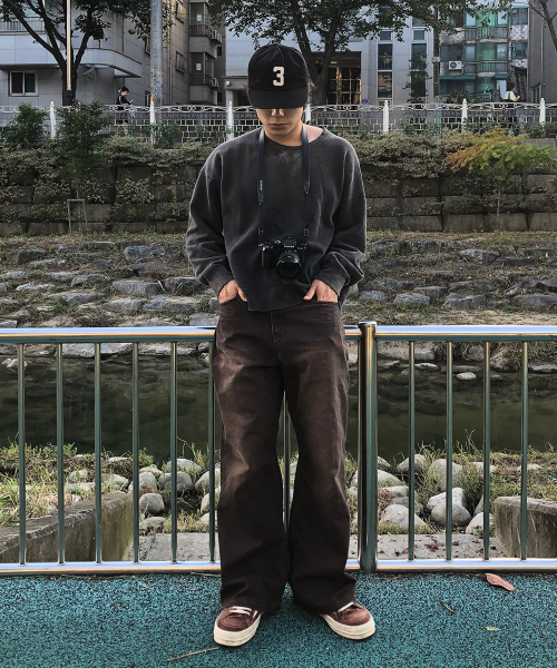 JUAN HOMME(ジュアンオム)の「リファインドワイドデニムパンツ(リブドブラウン)(デニムパンツ・メンズ・その他・SMALL/MEDIUM/LARGE)」の3枚目の写真