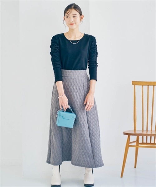 nissen(ニッセン)の「ショルダーギャザートップス(Tシャツ/カットソー・レディース・ブラック×ホワイト/ブラック/グレイッシュベージュ/オフホワイト・M/LL/S/L)」の5枚目の写真