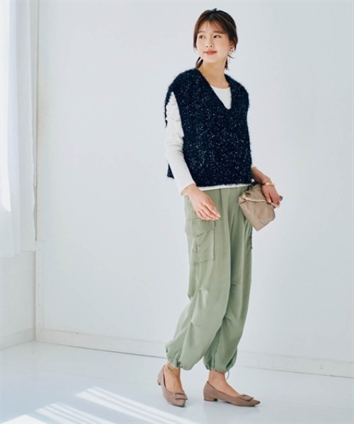 nissen(ニッセン)の「ショルダーギャザートップス(Tシャツ/カットソー・レディース・ブラック×ホワイト/ブラック/グレイッシュベージュ/オフホワイト・M/LL/S/L)」の8枚目の写真