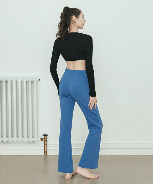 DEVIWEAR(デヴィウェア)の「セミブーツカットのゴムウエストパンツ DEVI-B0070-ブルー(スウェットパンツ・レディース・ブルー・MEDIUM/SMALL)」の3枚目の写真