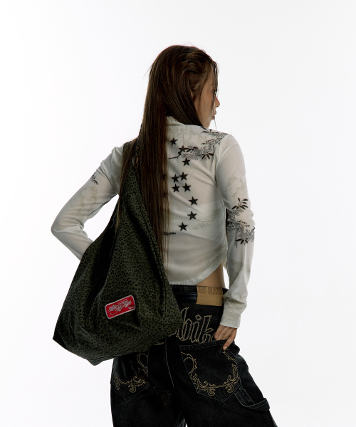 KASHIKO(カシコ)の「Leopard Print Shoulder Bag Khaki(ショルダーバッグ・レディース・その他・FREE)」の6枚目の写真