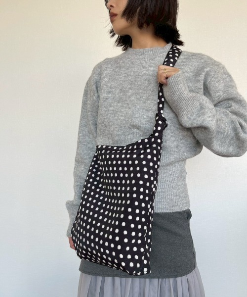 AMAIL(アマイル)の「Dot Tote Bag(トートバッグ・レディース・アイボリー/ブラック・FREE)」の2枚目の写真