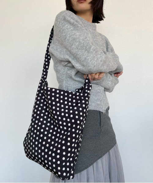AMAIL(アマイル)の「Dot Tote Bag(トートバッグ・レディース・アイボリー/ブラック・FREE)」の5枚目の写真