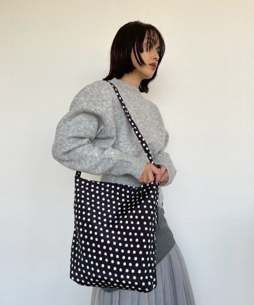 AMAIL(アマイル)の「Dot Tote Bag(トートバッグ・レディース・アイボリー/ブラック・FREE)」の6枚目の写真
