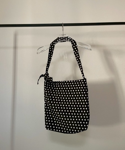 AMAIL(アマイル)の「Dot Tote Bag(トートバッグ・レディース・アイボリー/ブラック・FREE)」の11枚目の写真
