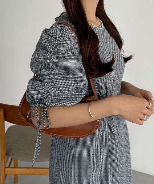 callautia(カラウティア)の「パフスリーブリボンワンピース(ワンピース・レディース・ネイビー/ベージュ/ブラック・SMALL/MEDIUM/LARGE)」の5枚目の写真