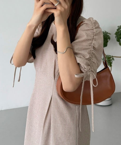 callautia(カラウティア)の「パフスリーブリボンワンピース(ワンピース・レディース・ネイビー/ベージュ/ブラック・SMALL/MEDIUM/LARGE)」の10枚目の写真