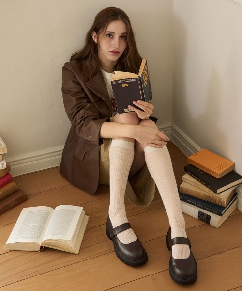 SHOEHI（シューハイ）の「バディベルクロメリージェインローファー_L2314(6Colors)（バレエシューズ・レディース・ブラック/ダークブラウン/アイボリー/ライトブラウン/ライトカーキ/Brick・23cm/23.5cm/24cm/24.5cm/25cm/22.5cm）」の7枚目の写真