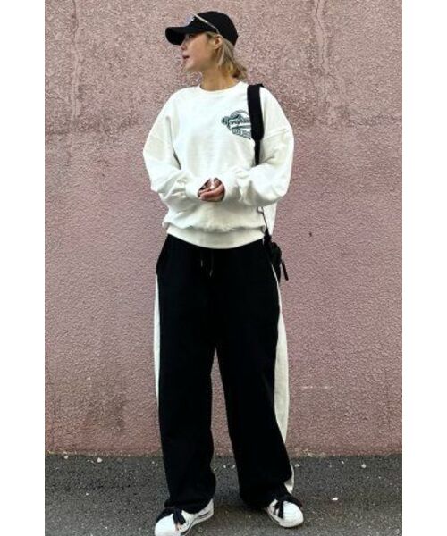 INEXCIS(イネクシス)の「Reverse Pleat Wide Pants (Black)(スウェットパンツ・メンズ・その他・FREE)」の3枚目の写真