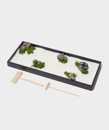 DELUXE（デラックス）の「KARESANSUI（家具）」