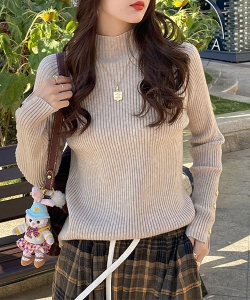 ReRe(リリ)の「ハイネック×袖ボタン付きリブニットトップス(ニット/セーター・レディース・ベージュ/オートミール/ホワイト/ダークブラウン/ブラック・FREE)」の18枚目の写真