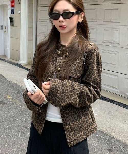 ViViDAY（ビビデー）の「レオパード柄デニムジャケット（デニムジャケット・レディース・ダークブラウン・M）」の3枚目の写真