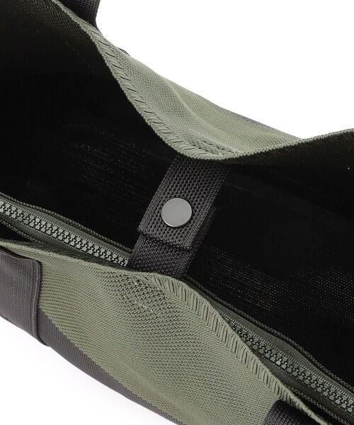 ECOALF(エコアルフ)の「TIKA ショッパー バッグ / OCEAN TIKA SHOPPER UNISEX(ハンドバッグ・レディース・ブラック/グリーン系その他4・FREE)」の17枚目の写真