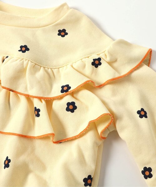 apres les cours(アプレレクール)の「フラワー・無地メロウフリルトレーナー_ジュニア対応(スウェット・キッズ・アイボリー/ブラック/クリーム・140/130/120/110/100/90/80)」の7枚目の写真