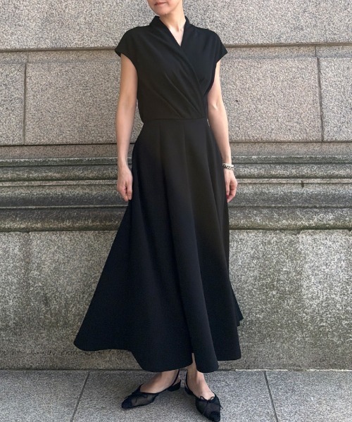 JENNE(ジェンヌ)の「タックカットソーワンピース(ワンピース・レディース・ブラック/アイボリー・SMALL/MEDIUM/LARGE)」の9枚目の写真