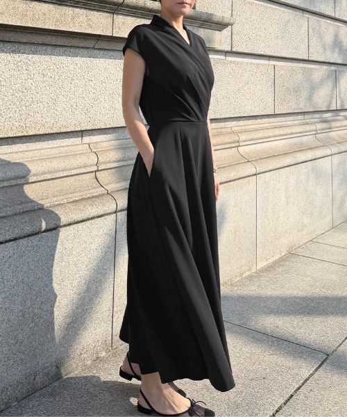 JENNE(ジェンヌ)の「タックカットソーワンピース(ワンピース・レディース・ブラック/アイボリー・SMALL/MEDIUM/LARGE)」の10枚目の写真