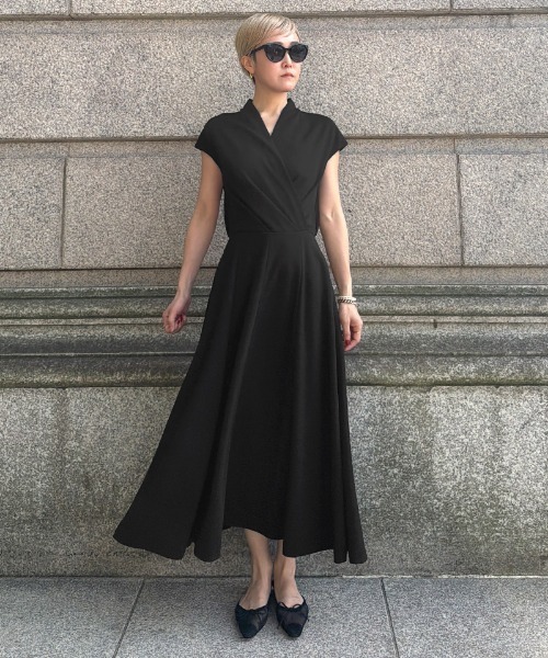 JENNE(ジェンヌ)の「タックカットソーワンピース(ワンピース・レディース・ブラック/アイボリー・SMALL/MEDIUM/LARGE)」の12枚目の写真
