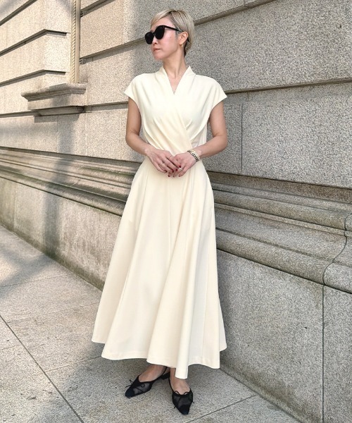 JENNE(ジェンヌ)の「タックカットソーワンピース(ワンピース・レディース・ブラック/アイボリー・SMALL/MEDIUM/LARGE)」の19枚目の写真