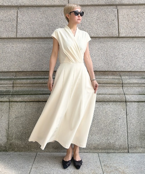 JENNE(ジェンヌ)の「タックカットソーワンピース(ワンピース・レディース・ブラック/アイボリー・SMALL/MEDIUM/LARGE)」の20枚目の写真