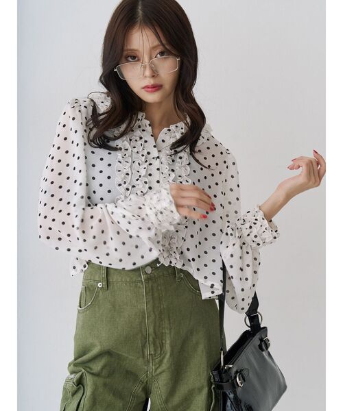 jouetie（ジュエティ）の「シアーフリルショートブラウス ドット柄（シャツ/ブラウス・レディース・オフホワイト/ブラック・MEDIUM）」の19枚目の写真