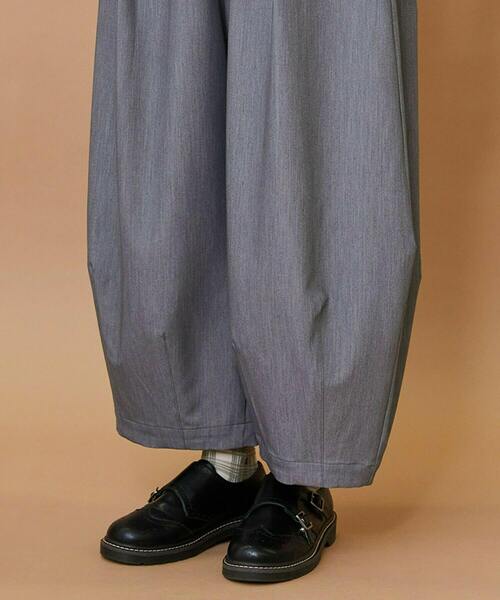 FRAPBOIS（フラボア）の「ウォークトラウザー パンツ（その他パンツ・レディース・グレー/ネイビー・1/0）」の13枚目の写真