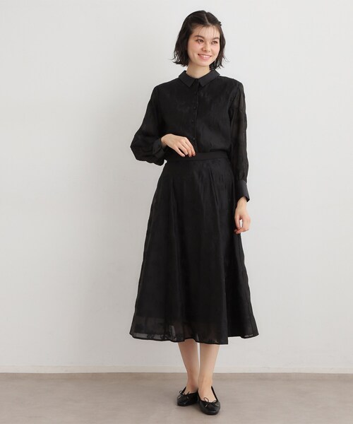 LAURA ASHLEY(ローラアシュレイ)の「【セットアップ可】ランズウィック柄 刺繍フレアスカート(スカート・レディース・サックスブルー系/ブラック系・38/40)」の17枚目の写真