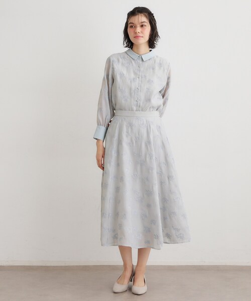 LAURA ASHLEY(ローラアシュレイ)の「【セットアップ可】ランズウィック柄 刺繍フレアスカート(スカート・レディース・サックスブルー系/ブラック系・38/40)」の12枚目の写真