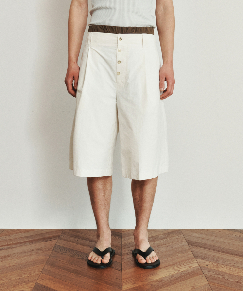 HEUTE(ホイテ)の「COLE BERMUDA SHORTS (OFF WHITE)(その他パンツ・メンズ・その他・M/L)」の1枚目の写真