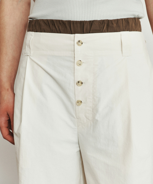 HEUTE(ホイテ)の「COLE BERMUDA SHORTS (OFF WHITE)(その他パンツ・メンズ・その他・M/L)」の4枚目の写真