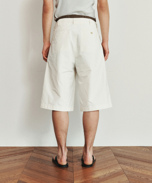 HEUTE(ホイテ)の「COLE BERMUDA SHORTS (OFF WHITE)(その他パンツ・メンズ・その他・M/L)」の6枚目の写真