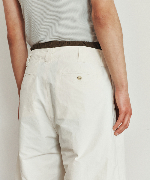 HEUTE(ホイテ)の「COLE BERMUDA SHORTS (OFF WHITE)(その他パンツ・メンズ・その他・M/L)」の7枚目の写真