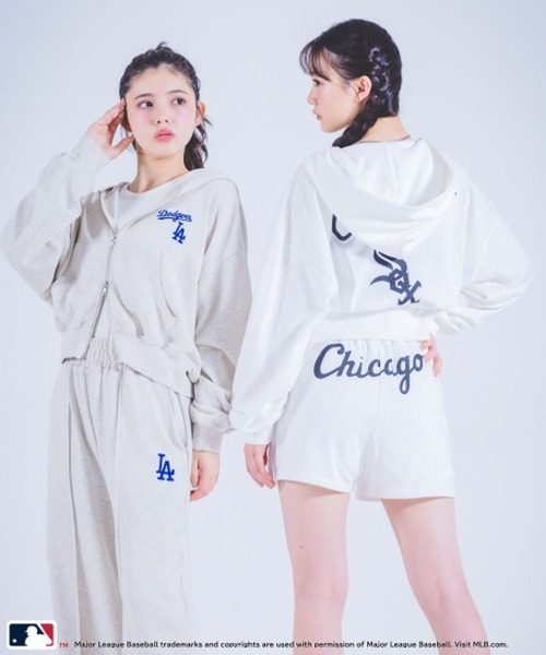 repipi armario(レピピ アルマリオ)の「【MLB】ZIPアップフーディ(パーカー・キッズ・アイボリー/ブラック/グレー・MEDIUM/LARGE)」の10枚目の写真