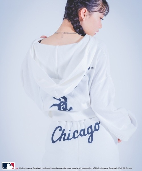 repipi armario(レピピ アルマリオ)の「【MLB】ZIPアップフーディ(パーカー・キッズ・アイボリー/ブラック/グレー・MEDIUM/LARGE)」の16枚目の写真