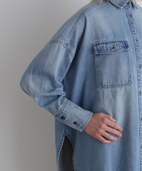 LE PHIL（ルフィル）の「◆ウォッシュドデニムシャツA（シャツ/ブラウス・レディース・ブルー/ネイビー・F）」の9枚目の写真