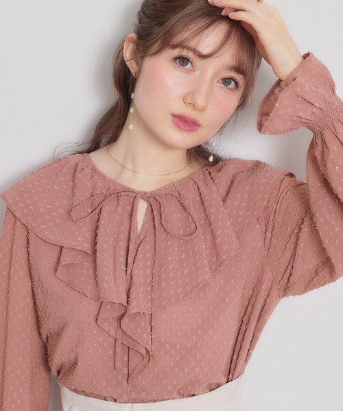 couture brooch（クチュールブローチ）の「【着映え・洗える】ラメカットドビーフリルブラウス（シャツ/ブラウス・レディース・ピンク系/ブルー/オフホワイト・42/40/38/36）」の19枚目の写真
