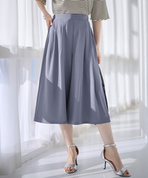 上品ドレープパンツ　ショート丈