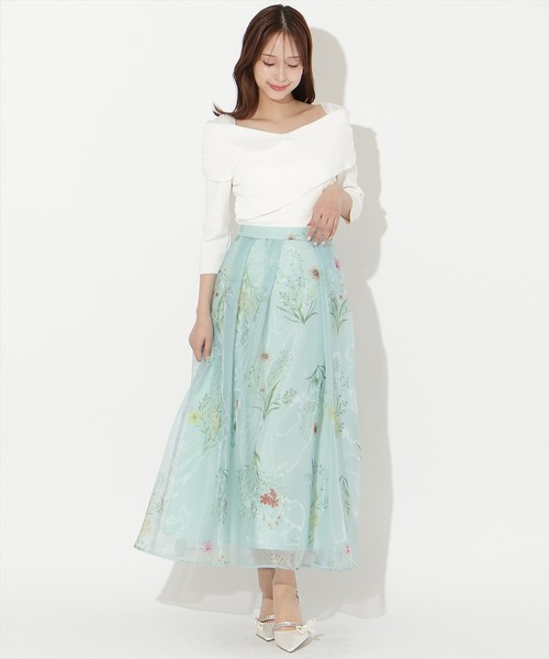 AND COUTURE(アンドクチュール)の「フラワーオーガンジーフレアスカート(スカート・レディース・クリーム/ネイビー/ミント・FREE)」の2枚目の写真
