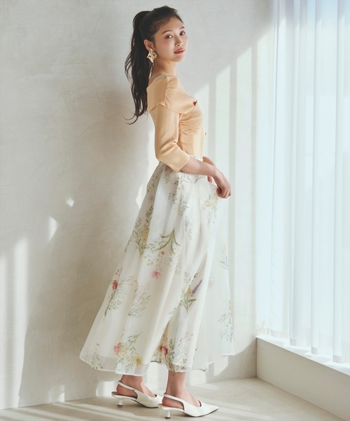 AND COUTURE(アンドクチュール)の「フラワーオーガンジーフレアスカート(スカート・レディース・クリーム/ネイビー/ミント・FREE)」の5枚目の写真