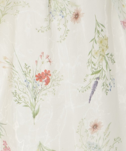 AND COUTURE(アンドクチュール)の「フラワーオーガンジーフレアスカート(スカート・レディース・クリーム/ネイビー/ミント・FREE)」の15枚目の写真