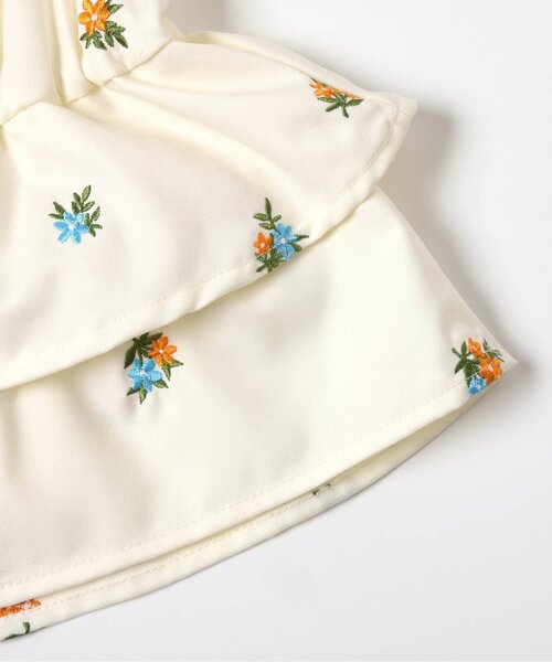 apres les cours（アプレレクール）の「フラワー刺繍ティアードベスト（その他トップス・キッズ・アイボリー/ブラック・140/130/120/110/100/90）」の6枚目の写真