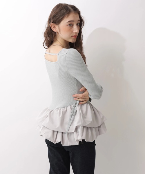 Rirandture（リランドチュール）の「ティアードペプラムドッキングニット（ニット/セーター・レディース・ライトグレー・2）」の3枚目の写真
