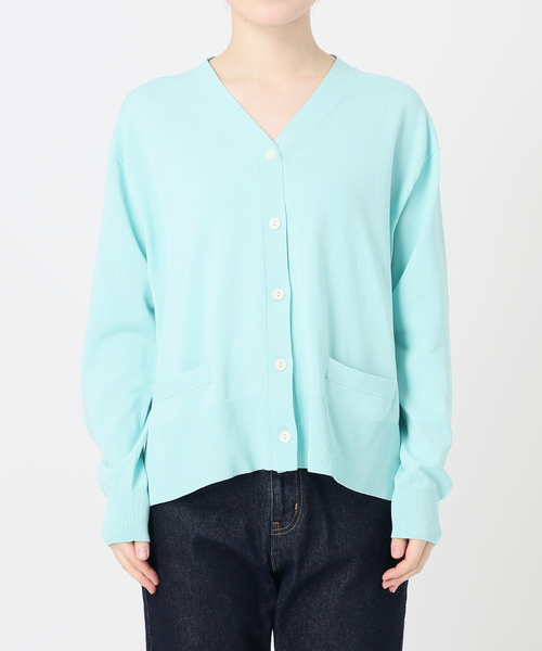 SLOBE IENA（スローブイエナ）の「《接触冷感/UV機能/WEB限定/追加》FROSTYCOTTON Vネックカーディガン（カーディガン/ボレロ・レディース・ベージュ/ネイビー・FREE）」の8枚目の写真