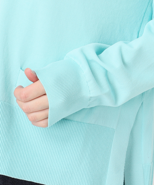 SLOBE IENA（スローブイエナ）の「《接触冷感/UV機能/WEB限定/追加》FROSTYCOTTON Vネックカーディガン（カーディガン/ボレロ・レディース・ベージュ/ネイビー・FREE）」の14枚目の写真